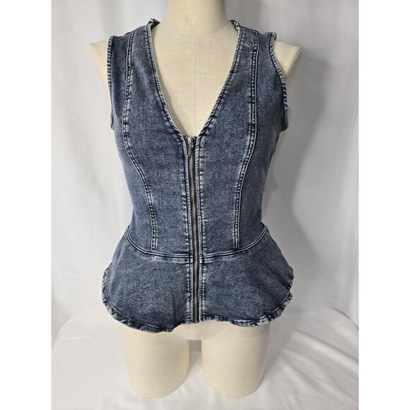 GUESS Women's Devika Denim Peplum Top Size Medium - Picture 1 of 12